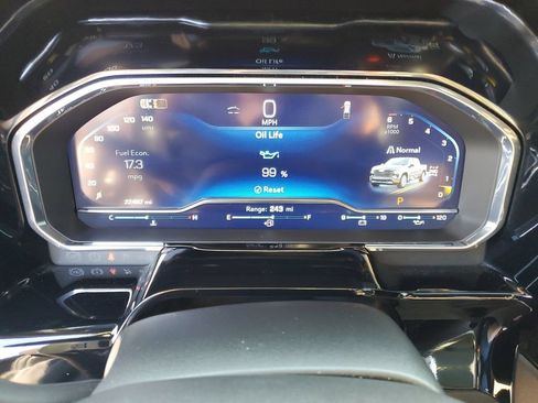 Certified 2025 Chevrolet Silverado 1500 High Country w/ High Country Premium Package AWD/4WD image 13