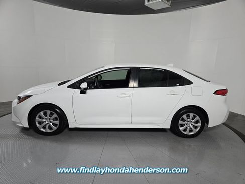 Used 2020 Toyota Corolla LE w/ Carpet Mat Package (TMS) FWD image 3