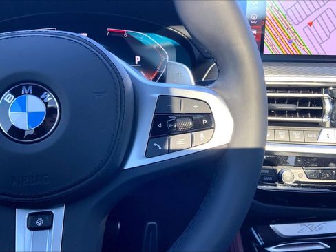 Certified 2025 BMW X4 xDrive30i w/ Premium Package image 22