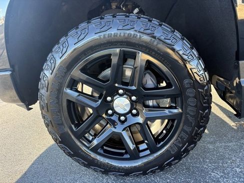 Used 2024 Chevrolet Silverado 1500 Custom Trail Boss image 18