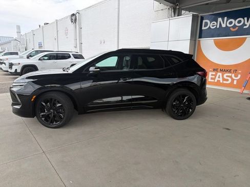 Used 2023 Chevrolet Blazer RS AWD/4WD image 2