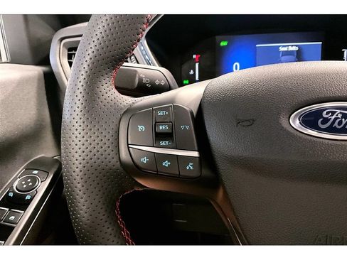 Used 2023 Ford Escape ST-Line Select AWD/4WD image 10