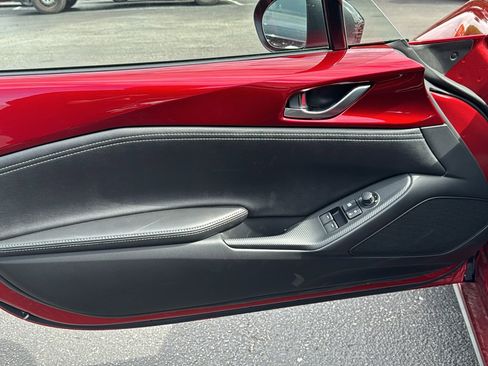 New 2026 MAZDA MX-5 Miata Club w/ Interior Package RWD image 11