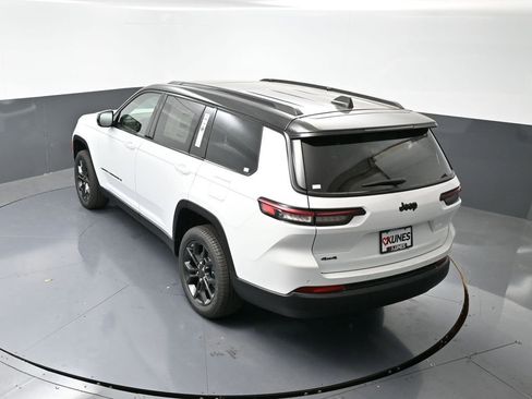 New 2025 Jeep Grand Cherokee L Limited w/ Trailer Tow Package image 46