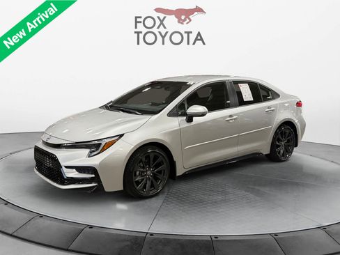 Used 2026 Toyota Corolla SE FWD image 1
