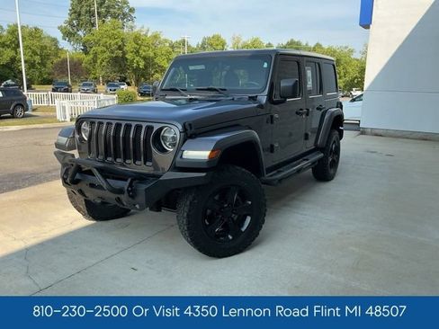 Used 2020 Jeep Wrangler Unlimited Sahara AWD/4WD image 6