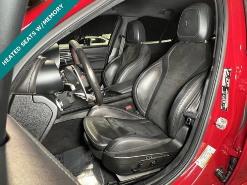 Used 2018 Alfa Romeo Giulia Quadrifoglio image 3