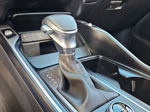 Used 2022 Kia Sorento S image 24