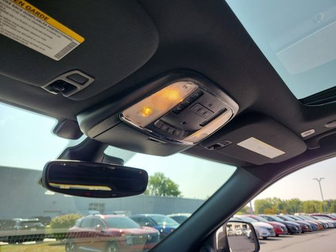 Used 2021 Jeep Grand Cherokee Laredo X image 30