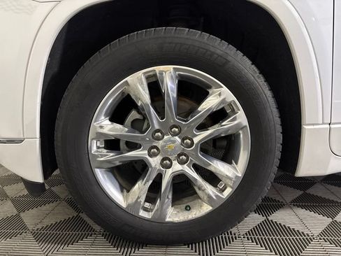 Used 2018 Chevrolet Traverse High Country AWD/4WD image 51