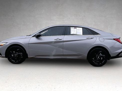Used 2026 Hyundai Elantra SEL Sport Premium FWD image 3
