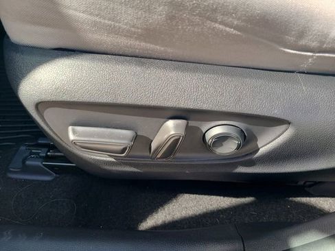 Used 2021 Toyota RAV4 XLE w/ Convenience Package image 26