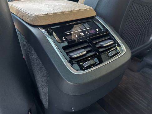 Used 2018 Volvo XC90 T5 Momentum w/ Convenience Package image 22