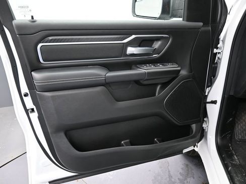 New 2026 RAM 1500 4x4 Crew Cab image 13