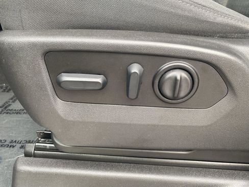 Used 2022 Chevrolet Silverado 1500 LT image 18