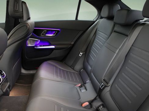 Used 2022 Mercedes-Benz C 300 Sedan image 27