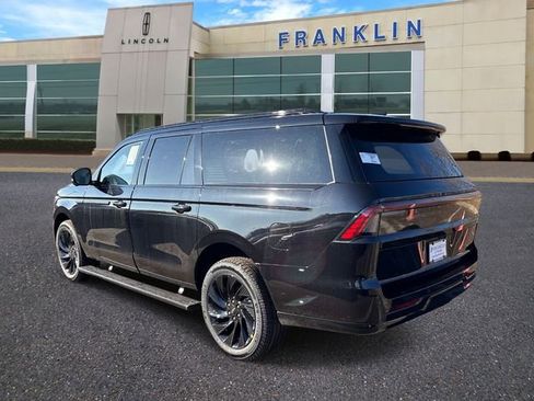 New 2026 Lincoln Navigator L Reserve w/ Jet Appearance Package AWD/4WD image 5