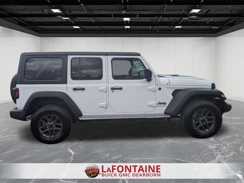 Used 2025 Jeep Wrangler Unlimited Sport AWD/4WD image 6