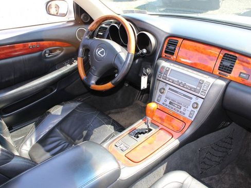 Used 2002 Lexus SC 430 Convertible RWD image 20