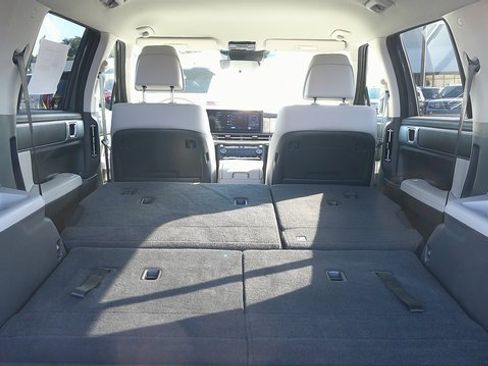 Used 2025 Hyundai Santa Fe SEL image 24