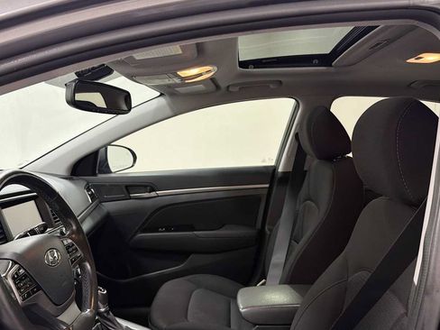 Used 2018 Hyundai Elantra Value Edition FWD image 23