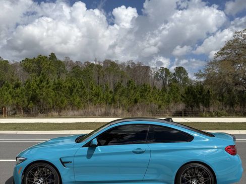 Used 2018 BMW M4 Coupe RWD image 5