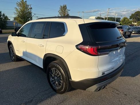 New 2026 GMC Acadia Elevation w/ LPO, Floor Liner Package image 4