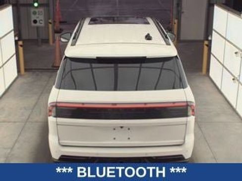 Used 2025 Lincoln Navigator L Reserve w/ Jet Appearance Package image 8