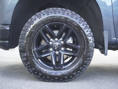 Used 2019 Chevrolet Silverado 1500 LT Trail Boss AWD/4WD image 24