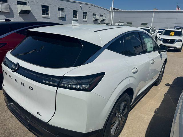 Used 2025 Nissan Murano SL AWD/4WD image 2