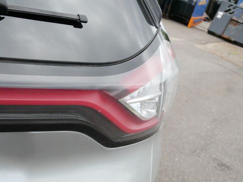 Used 2018 Ford Edge SEL w/ Equipment Group 201A AWD/4WD image 17