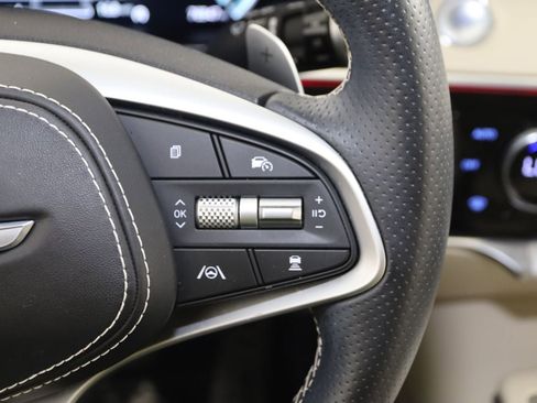 Used 2023 Genesis GV70 3.5T Sport w/ Sport Prestige Package AWD/4WD image 40