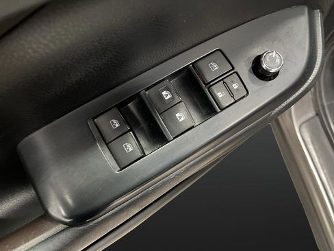 Used 2017 Toyota Highlander XLE image 27