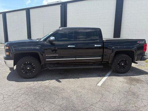Used 2014 Chevrolet Silverado 1500 LTZ Z71 w/ LTZ Plus Package AWD/4WD image 2