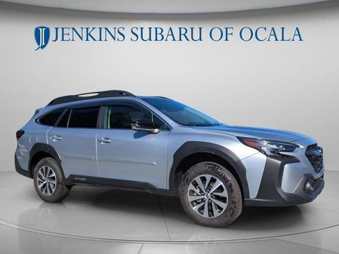 Used 2025 Subaru Outback Premium w/ Popular Package #1A AWD/4WD image 9