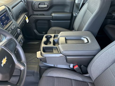New 2025 Chevrolet Silverado 1500 Custom image 10