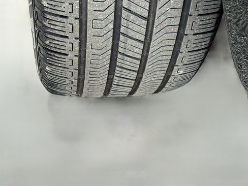 Used 2025 Land Rover Defender 90 X-Dynamic SE AWD/4WD image 44