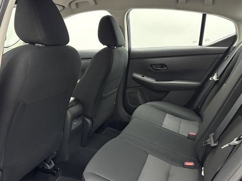 Used 2025 Nissan Sentra SV image 27