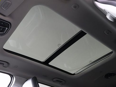 Used 2023 Jeep Grand Cherokee L Limited image 20