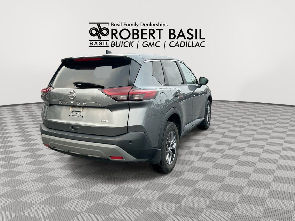 Used 2023 Nissan Rogue S AWD/4WD image 8
