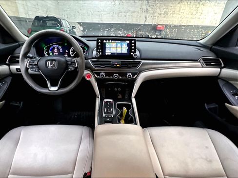 Used 2021 Honda Accord Hybrid image 17