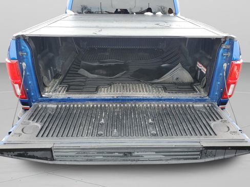 Used 2018 Ford F150 Lariat w/ Equipment Group 502A Luxury image 8