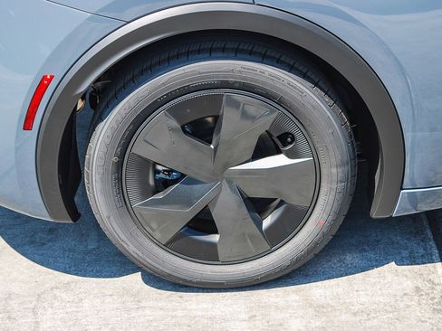 New 2026 Toyota Prius LE FWD image 12