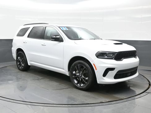 Used 2025 Dodge Durango GT image 8