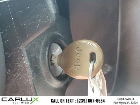 Used 2017 Jeep Wrangler Unlimited Sport w/ Connectivity Group image 27