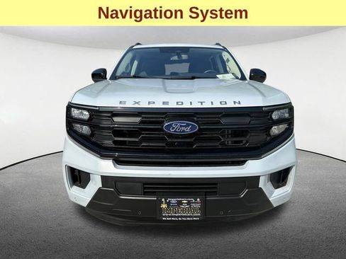 Used 2025 Ford Expedition Max Active AWD/4WD image 4