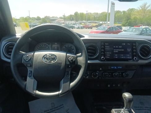 Used 2023 Toyota Tacoma TRD Off-Road AWD/4WD image 26