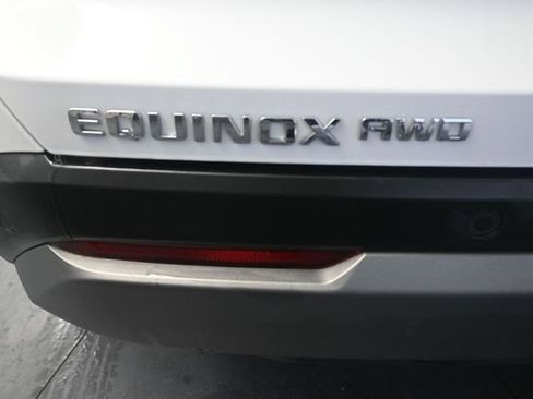 Used 2025 Chevrolet Equinox LT AWD/4WD image 18