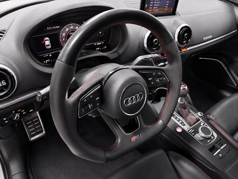 Used 2018 Audi RS 3 w/ Technology Package AWD/4WD image 10