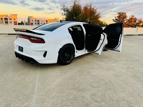 Used 2017 Dodge Charger R/T image 47